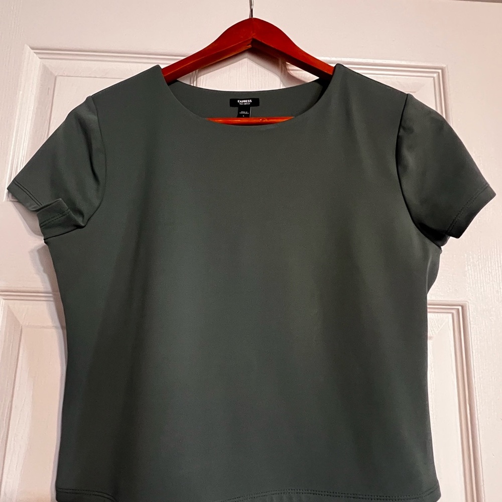 Express Body Contour Short Sleeve Top in Teal